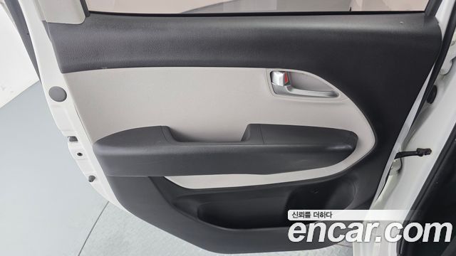 Kia RAY 2022 — photo 15