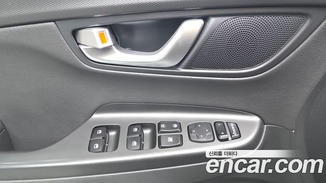 Hyundai Kona 2021 — photo 27