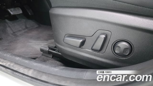 Hyundai Kona 2021 — photo 31