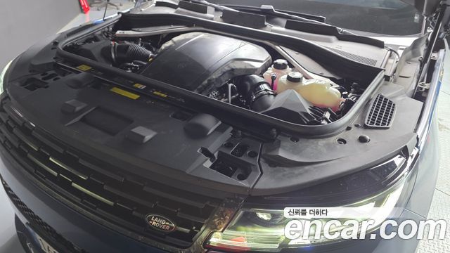 Land Rover Range Rover Sport 2025 — photo 6