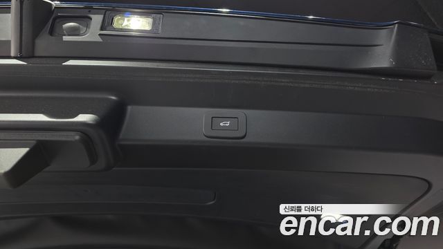 Land Rover Range Rover Sport 2025 — photo 26
