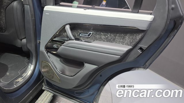 Land Rover Range Rover Sport 2025 — photo 15