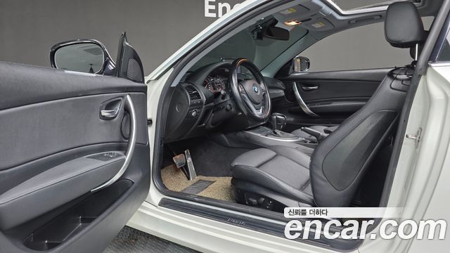 BMW 1-Series 2012 — photo 12