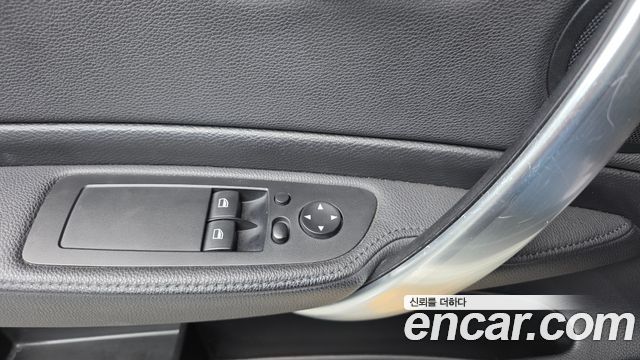 BMW 1-Series 2012 — photo 13