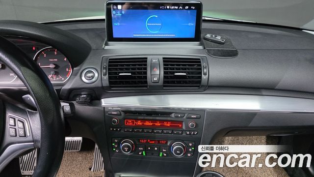 BMW 1-Series 2012 — photo 16