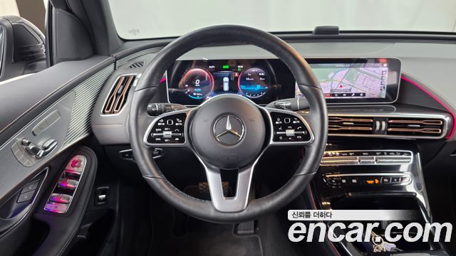 Mercedes-Benz EQC 2020 — photo 19