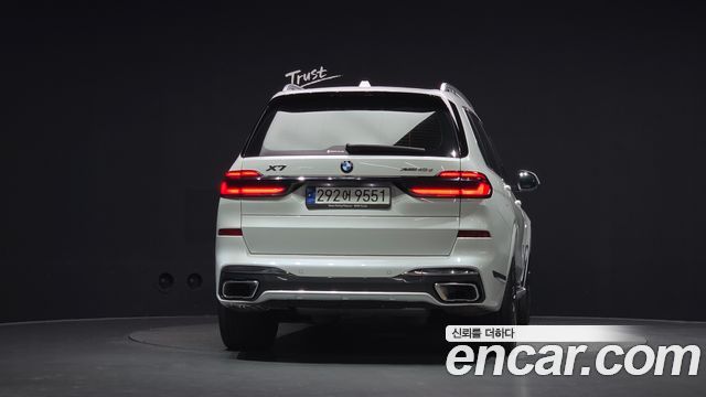 BMW X7 2023 — photo 4