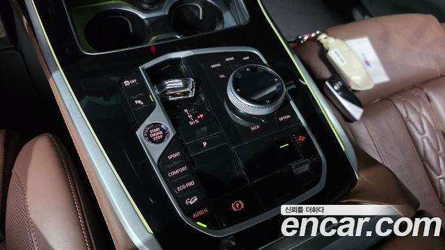 BMW X7 2023 — photo 12