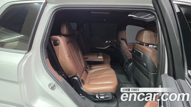 BMW X7 2023 — photo 23