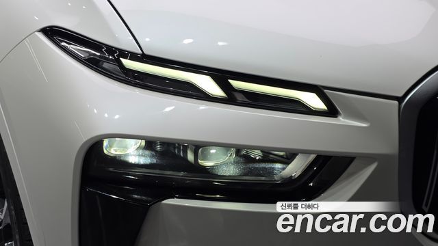 BMW X7 2023 — photo 8