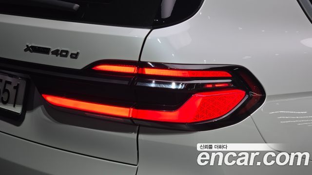 BMW X7 2023 — photo 9