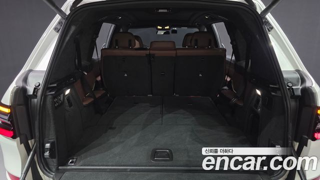 BMW X7 2023 — photo 27