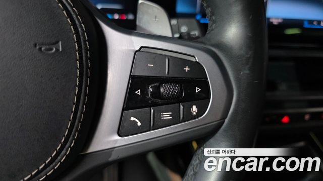 BMW X7 2023 — photo 28