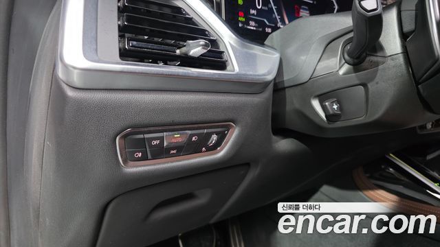 BMW X7 2023 — photo 30