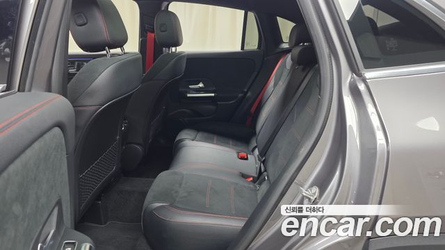 Mercedes-Benz GLA-Class 2021 — photo 18