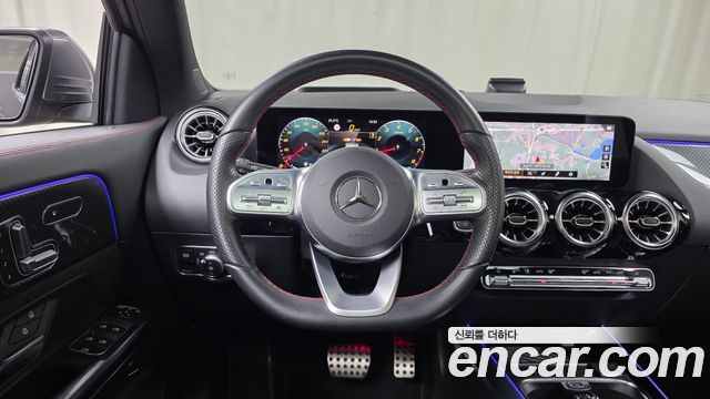 Mercedes-Benz GLA-Class 2021 — photo 20