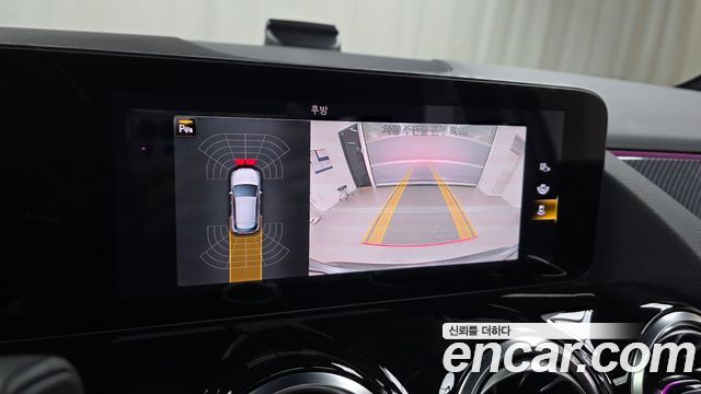 Mercedes-Benz GLA-Class 2021 — photo 21