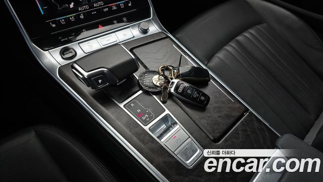 Audi A6 2023 — photo 12