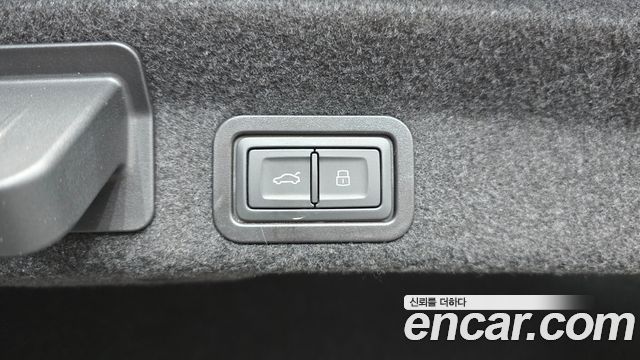 Audi A6 2023 — photo 22