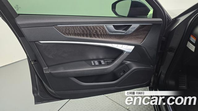 Audi A6 2023 — photo 14