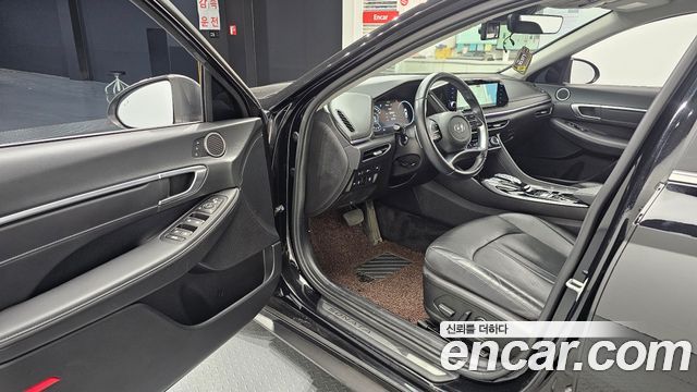Hyundai Sonata 2022 — photo 10