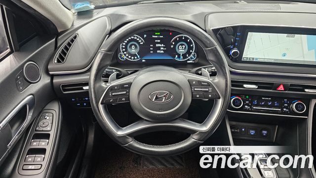 Hyundai Sonata 2022 — photo 13