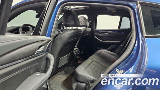 BMW X4 2022 — photo 11