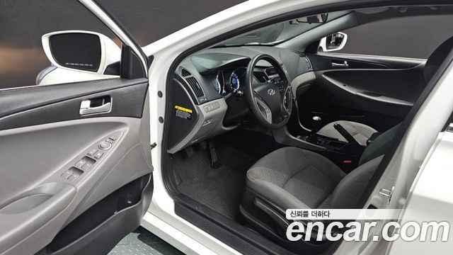 Hyundai Sonata 2013 — photo 10
