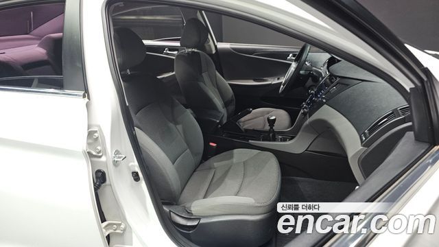 Hyundai Sonata 2013 — photo 12