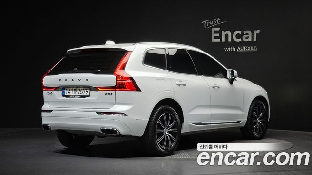 Volvo XC60 2021 — photo 2