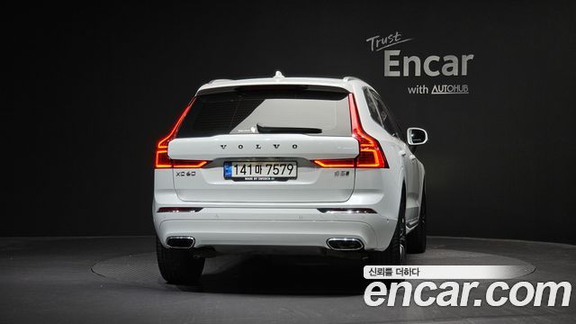 Volvo XC60 2021 — photo 4