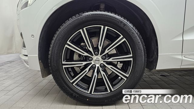 Volvo XC60 2021 — photo 5
