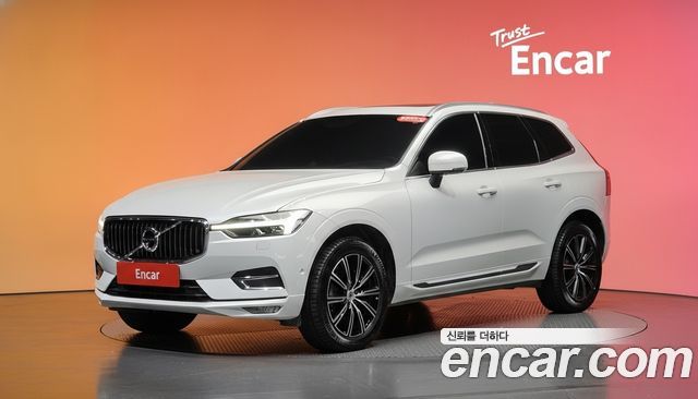 Volvo XC60 2021 — photo 1