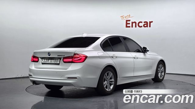 BMW 3-Series 2016 — photo 2