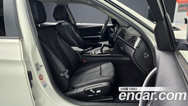 BMW 3-Series 2016 — photo 13