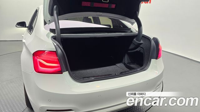 BMW 3-Series 2016 — photo 25