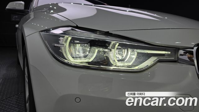 BMW 3-Series 2016 — photo 8