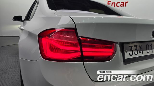 BMW 3-Series 2016 — photo 9