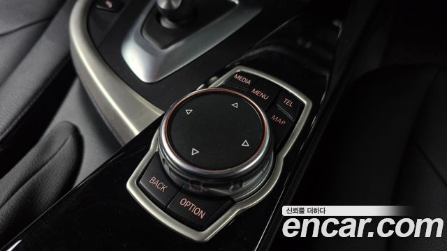 BMW 3-Series 2016 — photo 29