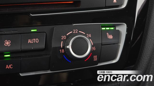 BMW 3-Series 2016 — photo 30