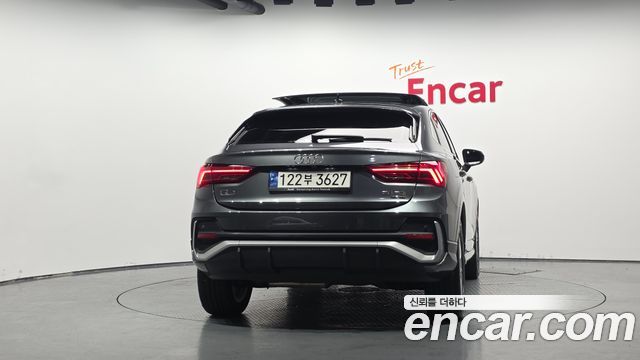 Audi Q3 2023 — photo 4