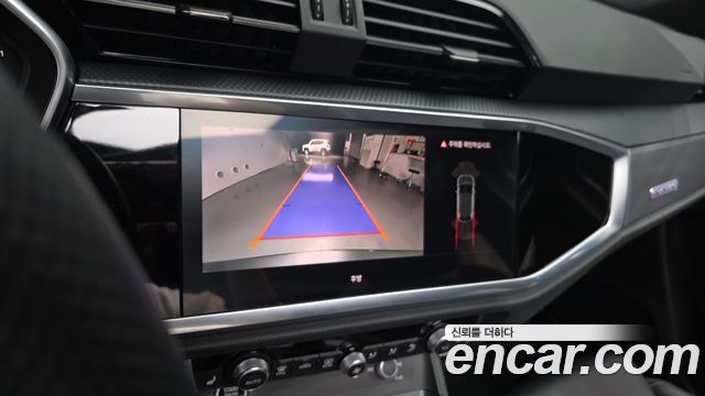 Audi Q3 2023 — photo 14
