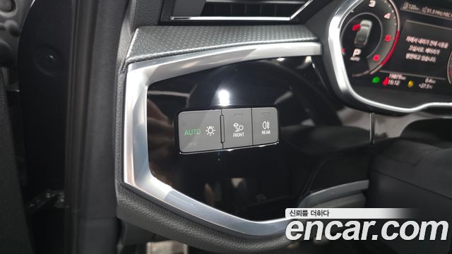 Audi Q3 2023 — photo 18