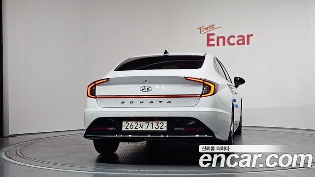 Hyundai Sonata 2022 — photo 4