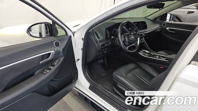 Hyundai Sonata 2022 — photo 10