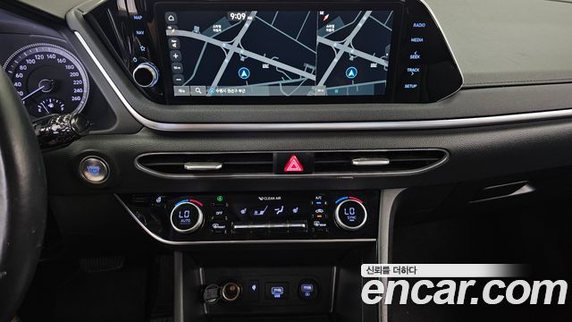 Hyundai Sonata 2022 — photo 14