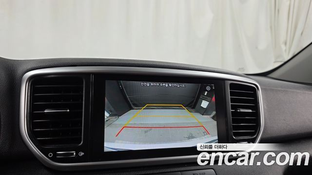 Kia Sportage 2019 — photo 16