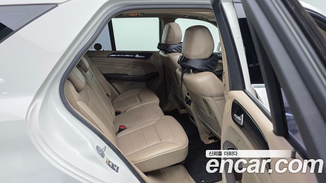 Mercedes-Benz M-class 2012 — photo 12