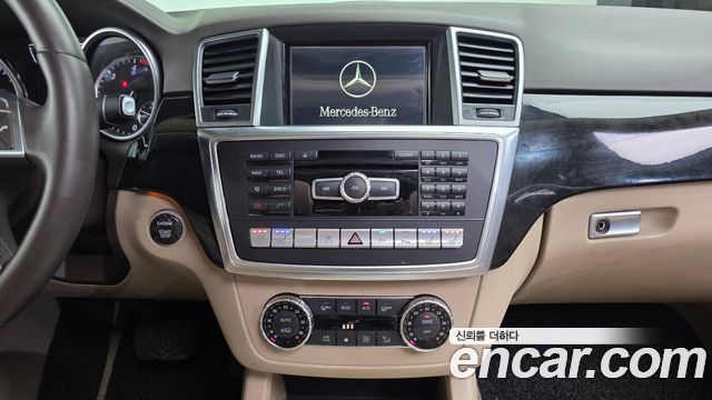 Mercedes-Benz M-class 2012 — photo 14