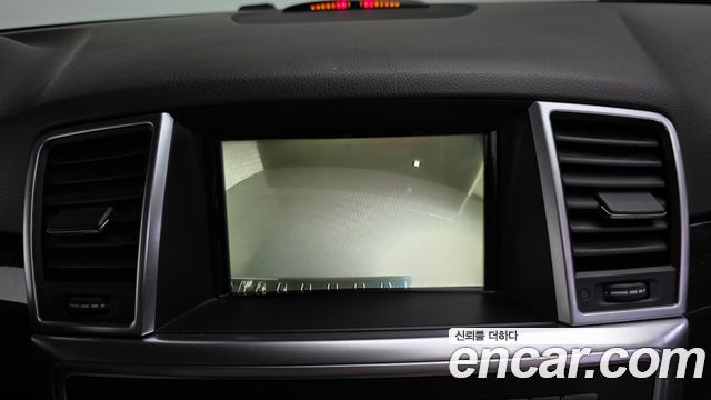 Mercedes-Benz M-class 2012 — photo 15